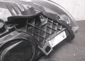 Lampa przód lewa volvo V40 full 32228479 4