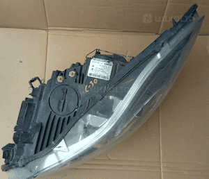 Volvo C30 lampa przod przednia prawa lub lewa 7