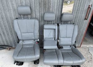 MERCEDES ml 163 fotel fotele kanapa szara skora siedzisko  zagłówek isofix 1