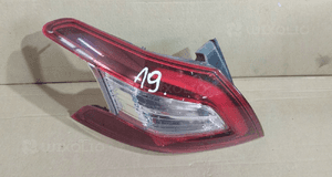 Lampa lewa tył tylna peugeot 308 T9 hb 9677817680 1