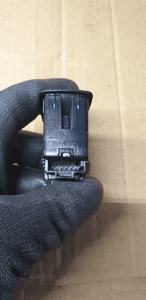 Przycisk przełącznik haka holowniczego Mercedes GL X166 W166 A1669051700 5