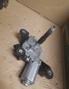 SILNICZEK TYLNEJ WYCIERACZKI MEGANE III 0390201847 5