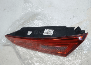 Alfa romeo gulietta lampa tylna tył prawa w klape 13