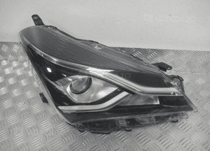 Lampa przód przednia prawa toyota yaris iii 3 lift soczewka led 2017-2020 2