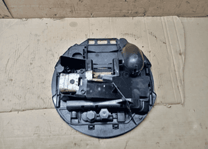 Wkład bagażnika lewarek podnośnik samochodowy Renault Clio III 8200852691 8200225839 5