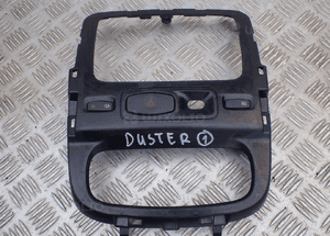 Panel środkowy dacia duster 682604477R radom 1