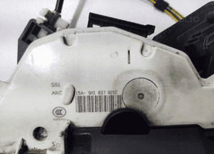 Zamek drzwi lewy przód przedni volkswagen golf vii 5K1837015E 12-16 europa 4