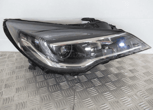 Lampa przednia przód prawa opel astra v 5 soczewka 2015- 1