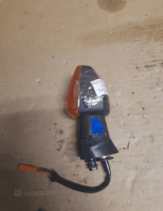 Honda cbr 600 rr PC37 05-06 kierunkowskaz migacz przód przedni lewy 2