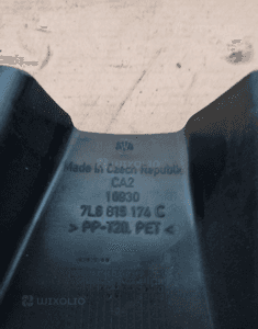 Osłona zaślepka deski konsoli VW Touareg 7L6815174C 3