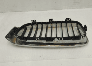 BMW F34 Kratka ozdobna prawa 7294804 7