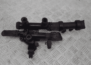 TERMOSTAT OBUDOWA TERMOSTATU 8200262235 2.5 DCI 1
