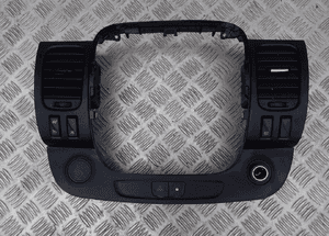 KRATKA WENTYLACYJNA DESKI ROZDZIELCZEJ RENAULT TRAFFIC 93452450 1