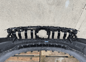 Zderzak przód przedni mercedes eqa W243 A243 2021- A2438850001 kratka chrom 6
