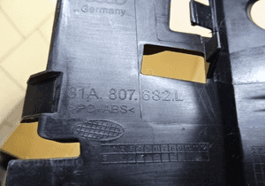 Audi Q2 s-line prawa kratka zderzaka 81A807682L 11