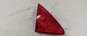 Lampa lewa w klape peugeot 3008 1