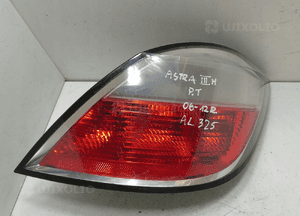 Lampa prawy tył opel astra h 5D 04-14 1