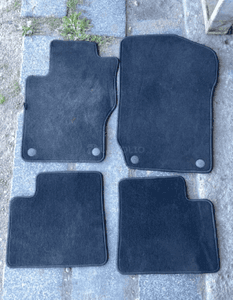 MERCEDES GL ML 164 R 251 dywaniki miekkie  dywany komplet czarne 1