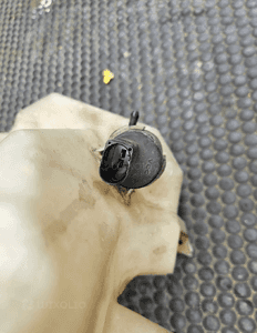 Zbiorniczek Płynu 8E5955451 8E0955453 Spryskiwaczy Zbiornik Pompka Czujnik AUDI A4 B6 Sedan Kombi 3