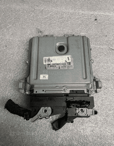 Komputer silnika mercedes c-klasa W205 A2649000700 1