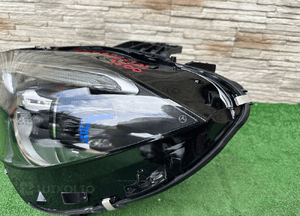 Lampa mercedes c klasa W206 A2069065304 digital jak nowa 3