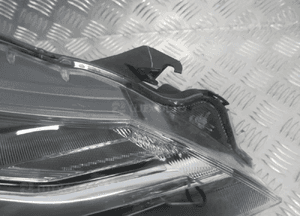 LAMPA PRZEDNIA PRZÓD PRAWA TOYOTA YARIS III 3 LIFT SOCZEWKA 2017-2020 9