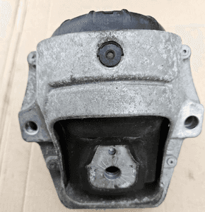 Audi A4 B8 1.8 poduszka silnika pod silnik 8K0199381 1