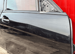 Mercedes W204 08-11 drzwi 197 prawy przód ładne do założenia 8