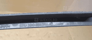 Listwa szyby czołowej prawy przód Skoda Superb 3B0854328C 6
