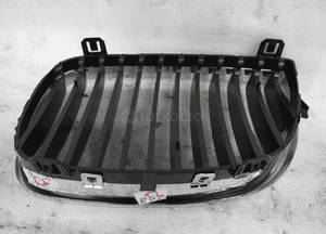 Bmw E81 E87 nerka grill atrapa prawa 7077130 7128614 nowa oryginalna 4