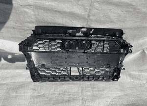 Audi RS3 sedan 8V5 atrapa grill kratka 16- 4