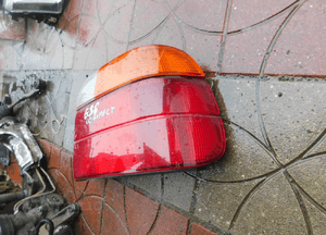 E36 compact lampa prawa WYSYŁKA 2