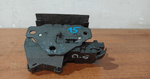 Zamek klapy tył audi A6 C6 nr 8P4827505B 1