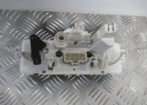 Panel sterowania nawiewem klimatyzacją renault clio iii 3 modus 4