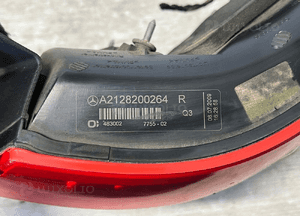 Mercedes e klasa W212 lampa prawa tylna A2128200264 9