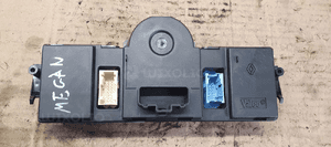 Panel nawiewu powietrza klimatyzacji Renault Megane II 8200407123 3