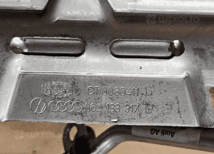 Audi A4 B8 1.8 TFSI listwa wtryskowa czujnik 06J133317 3