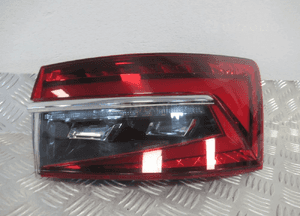 Lampa tył tylna prawa skoda superb iii 3 lift kombi 3V9 2019- 13