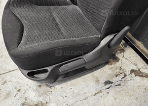 FOTEL kierowcy lewy przód przedni Peugeot 308 07- 4