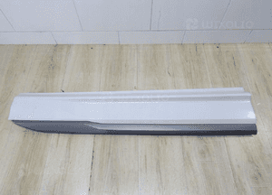 Audi Q7 s-line listwa drzwi prawa przód 4M0583960N 1
