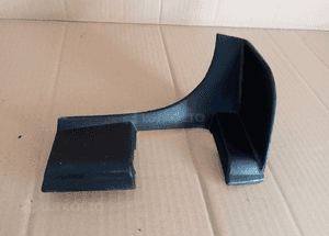 Osłona zaślepka klapy lewa VW Touareg 7L6867437F 1