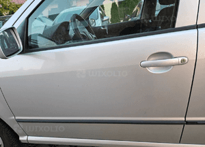 Skoda Fabia I 1 drzwi przod przednie  prawe  9102 9