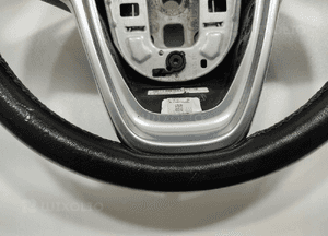 Kierownica multifunkcyjna przyciski sterowanie opel astra iv j 13305818 09- 6
