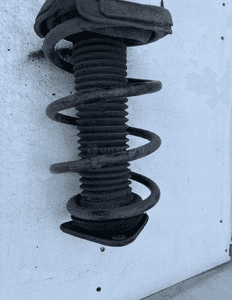 VOLVO V40 II 2.0 D3 MCPERSON PRAWY PRZÓD 31360946 4