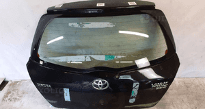 Klapa tył tylna bagażnika do toyota yaris 2 ii hb 2O9 czarna 1