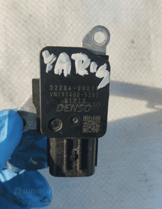 PRZEPŁYWOMIERZ POWIETRZA TOYOTA YARIS III AURIS II 1.5 22204-0V020 1