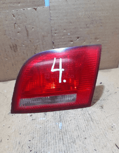 Lampa tylna prawa AUDI A3 8P0 03-08 5DRZWI 1