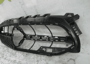 Mercedes b klasa 247 A247 diamont amg grill atrapa 3