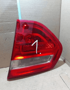 Lampa prawa tylna w klapę citroen C4 picasso 1