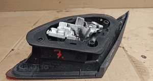 Lampa lewy tył w klapę opel astra j 3